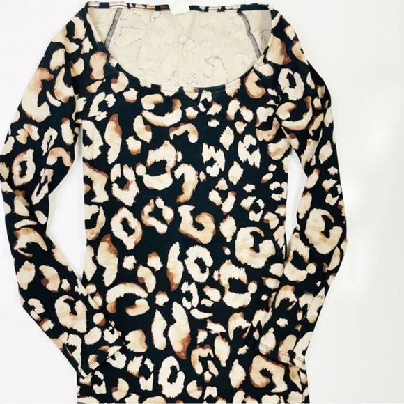 H&M Black Long Sleeve Animal Print Romper Size Small - Picture 3 of 8